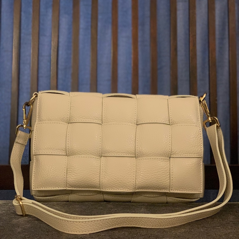 Cream cassette bag with crossbody strap